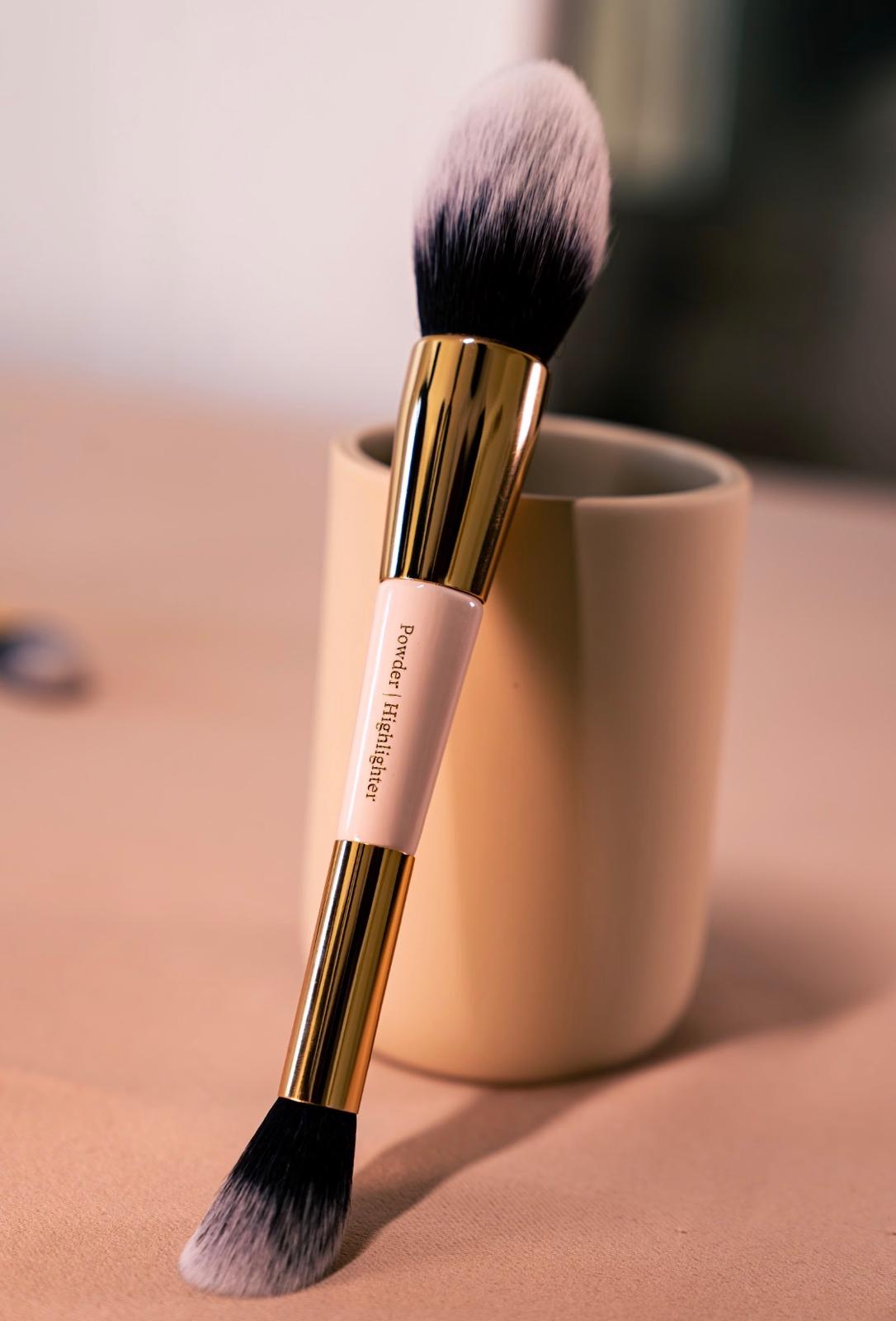Pinceau Poudre & Enlumineur 2-en-1
